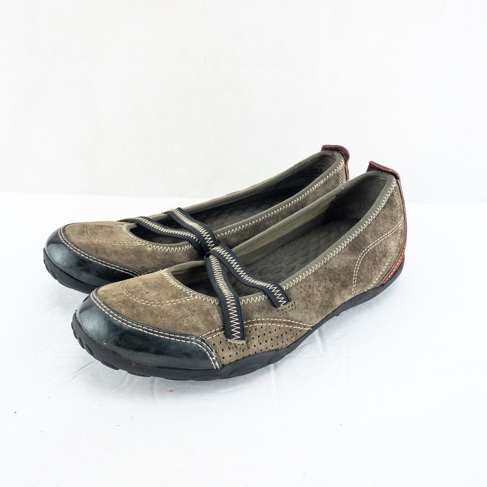 Privo Brown suede Size 8